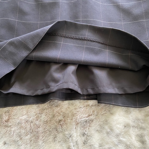 Banana Republic Woman’s Grey Plaid Dress size 4. Mid/long length. 95% Wool - Picture 5 of 11